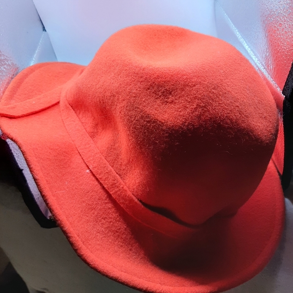 Vintage Georgette wool hat - Picture 2 of 4